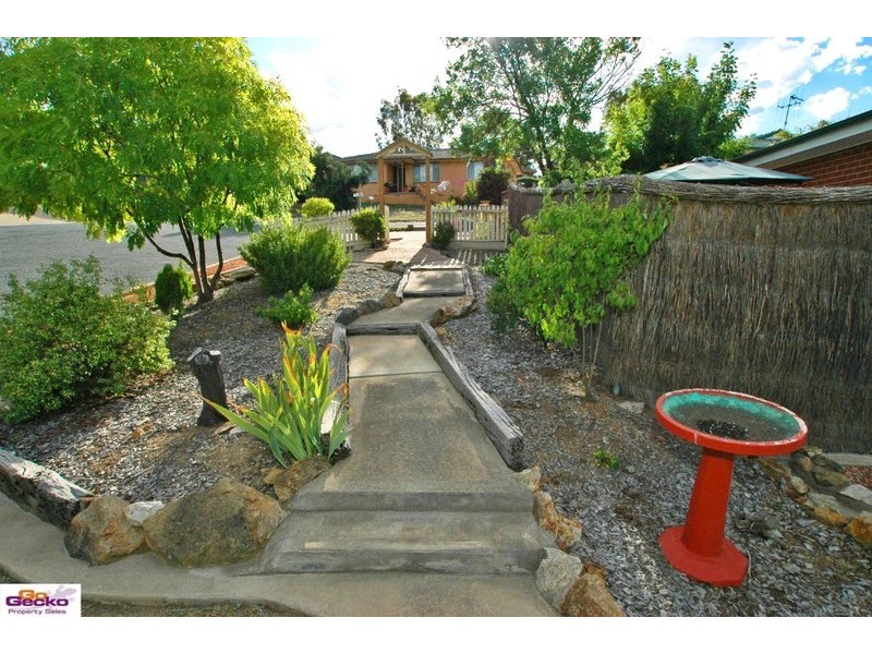 33 Hayley Street, Queanbeyan NSW 2620