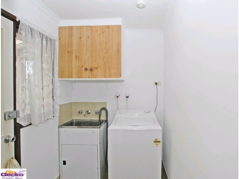 33 Hayley Street, Queanbeyan NSW 2620