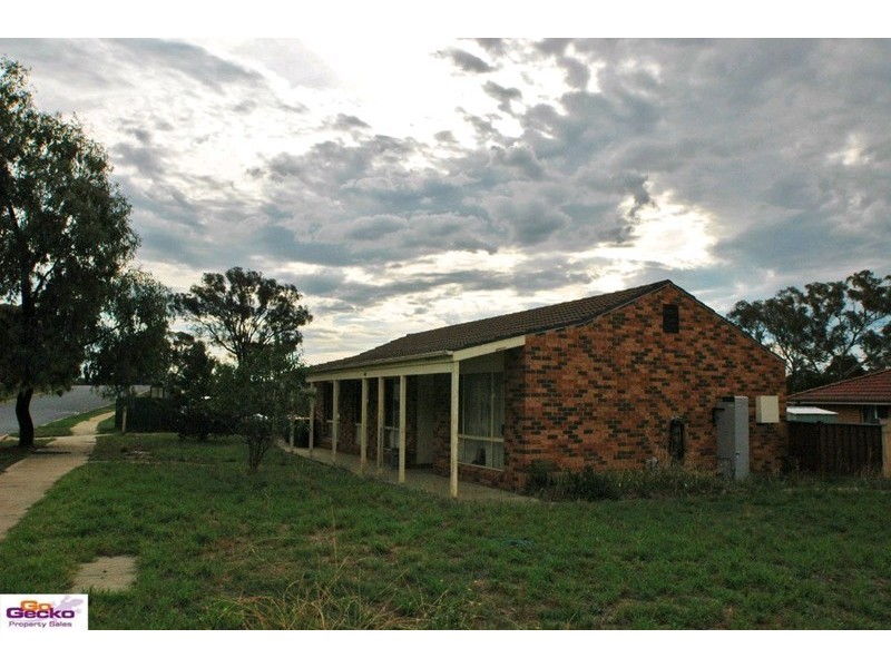 62 Hellmund Street, Queanbeyan NSW 2620