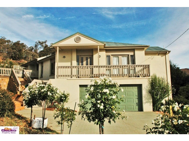 50 Elizabeth Crescent, Queanbeyan NSW 2620