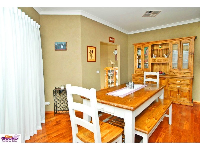 50 Elizabeth Crescent, Queanbeyan NSW 2620