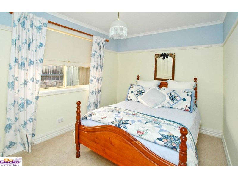 3 english Grove, Jerrabomberra NSW 2619