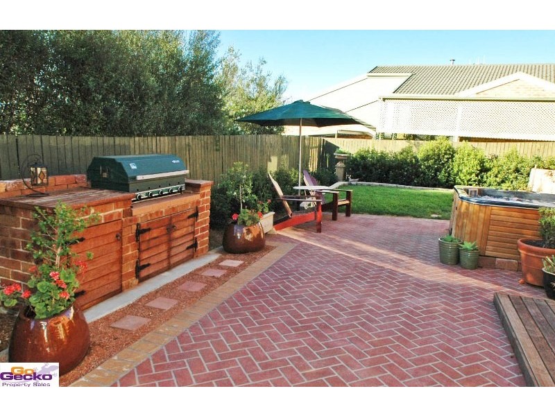 3 english Grove, Jerrabomberra NSW 2619