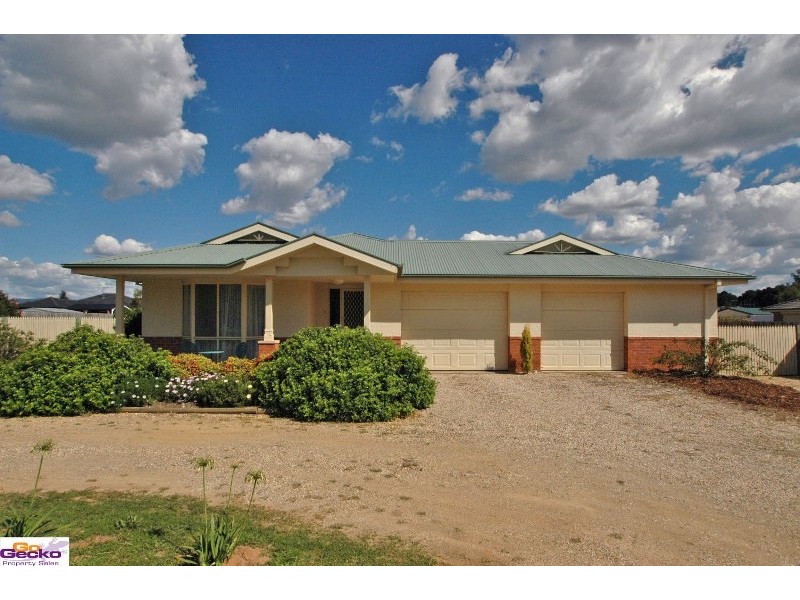 6 Ashby Drive, Bungendore NSW 2621