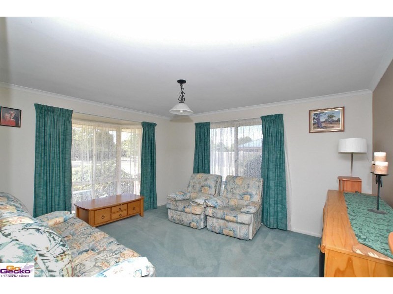 6 Ashby Drive, Bungendore NSW 2621