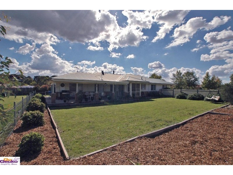 6 Ashby Drive, Bungendore NSW 2621
