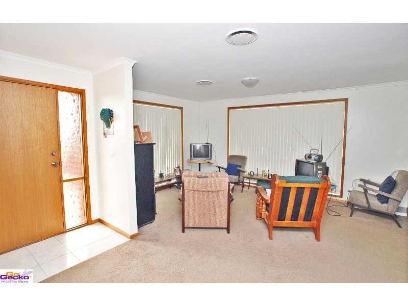 1/4 Parr Place, Queanbeyan NSW 2620