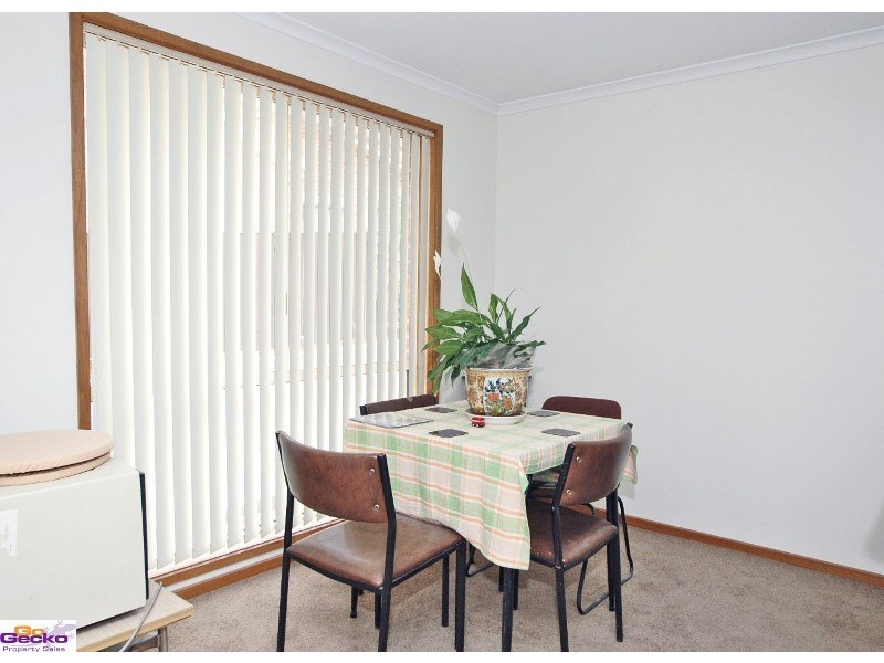 1/4 Parr Place, Queanbeyan NSW 2620