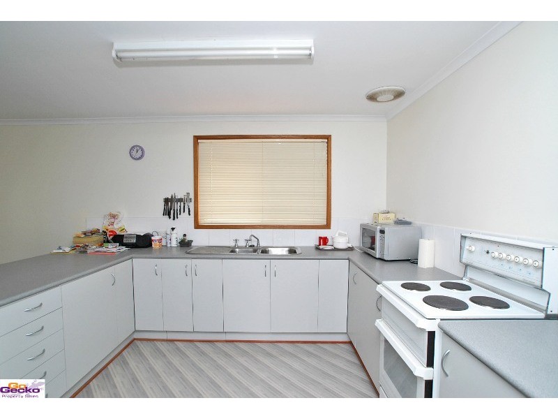 1/4 Parr Place, Queanbeyan NSW 2620