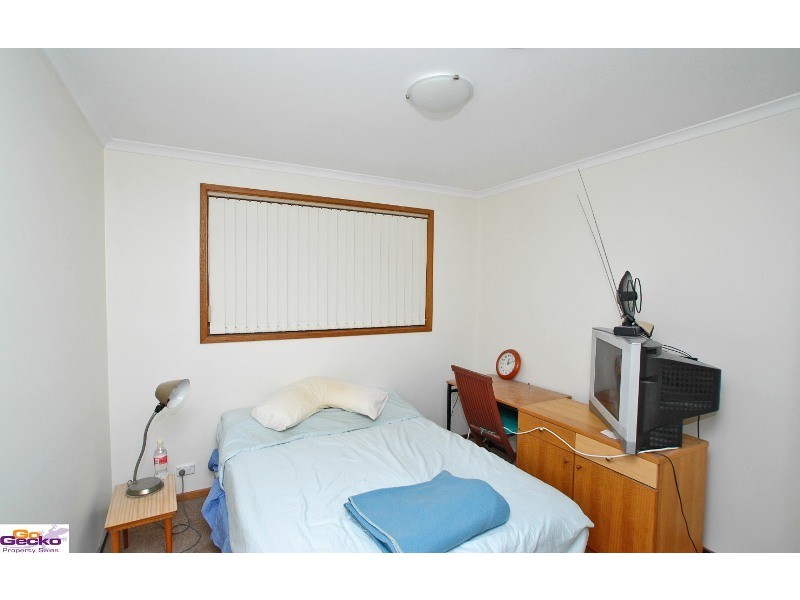 1/4 Parr Place, Queanbeyan NSW 2620