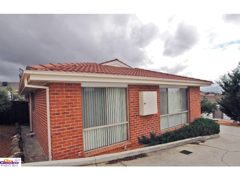 1/4 Parr Place, Queanbeyan NSW 2620