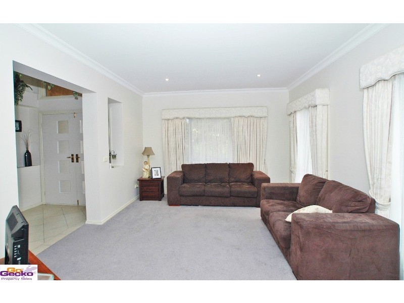 20 Firethorn Place, Jerrabomberra NSW 2619