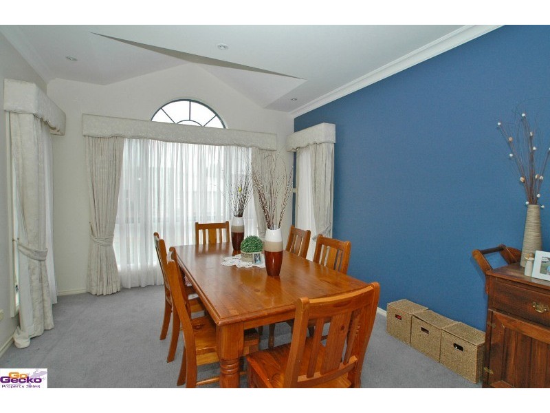 20 Firethorn Place, Jerrabomberra NSW 2619