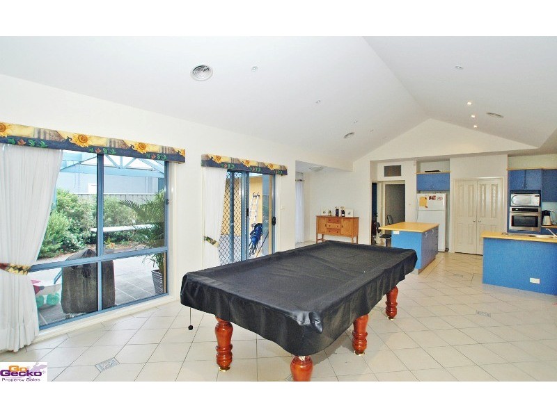 20 Firethorn Place, Jerrabomberra NSW 2619