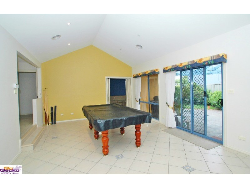 20 Firethorn Place, Jerrabomberra NSW 2619