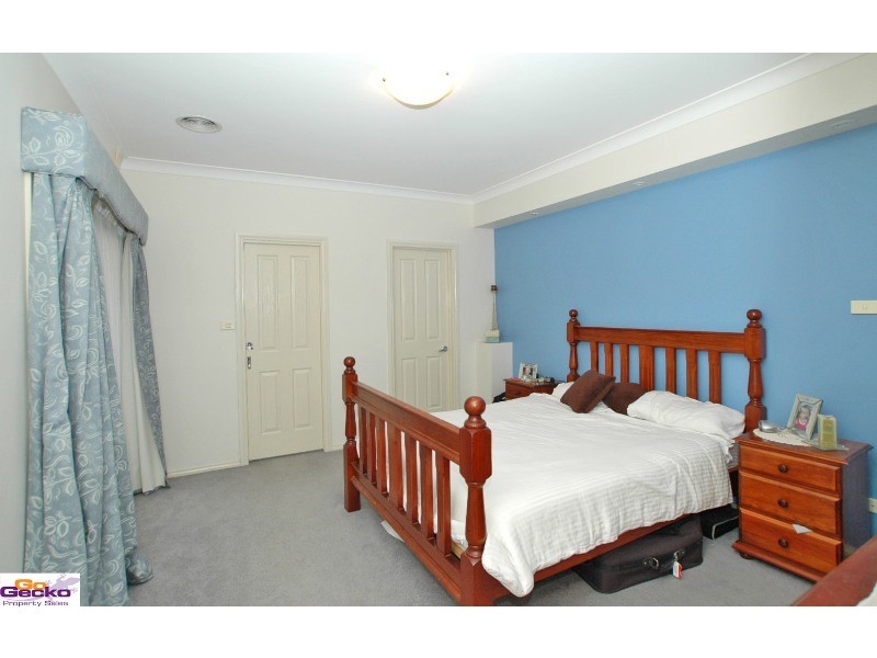 20 Firethorn Place, Jerrabomberra NSW 2619