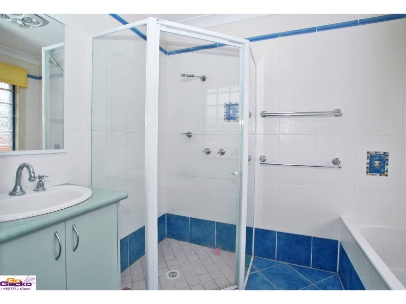 20 Firethorn Place, Jerrabomberra NSW 2619