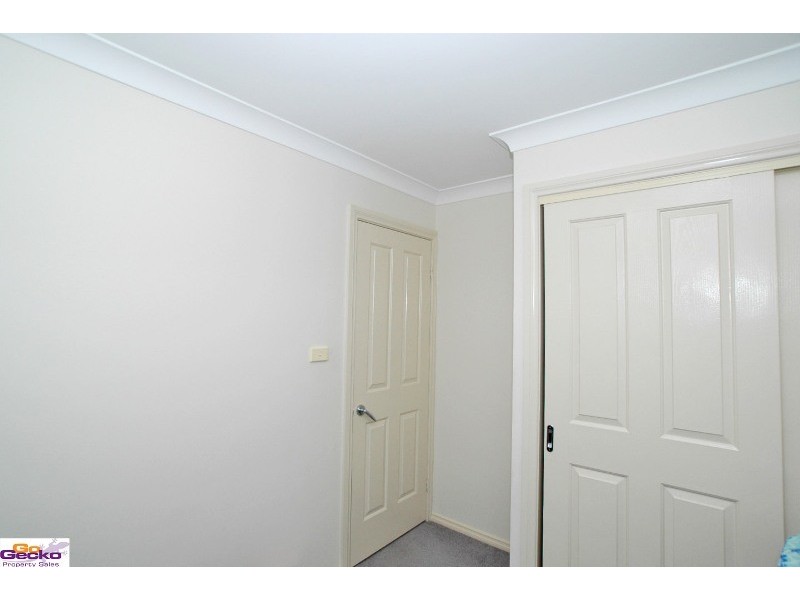 20 Firethorn Place, Jerrabomberra NSW 2619