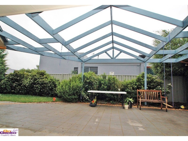 20 Firethorn Place, Jerrabomberra NSW 2619