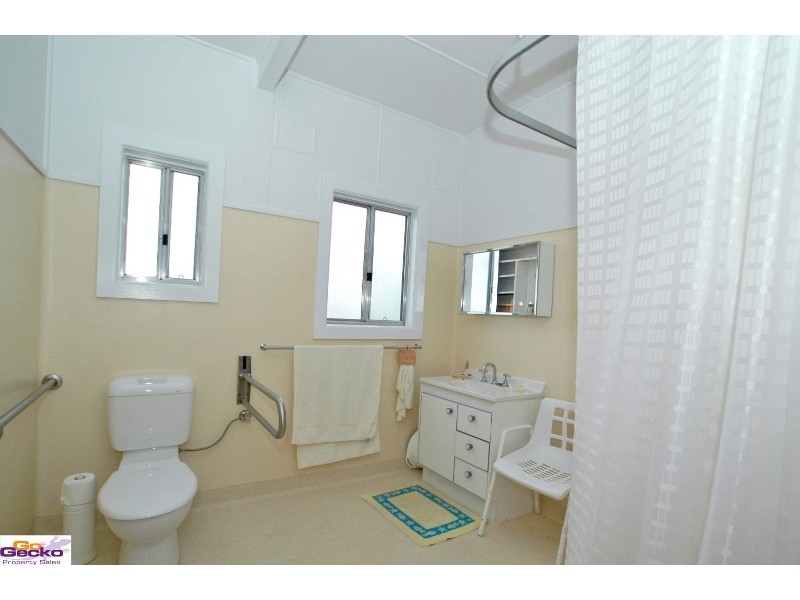 10 Hazelwood Road, Queanbeyan NSW 2620