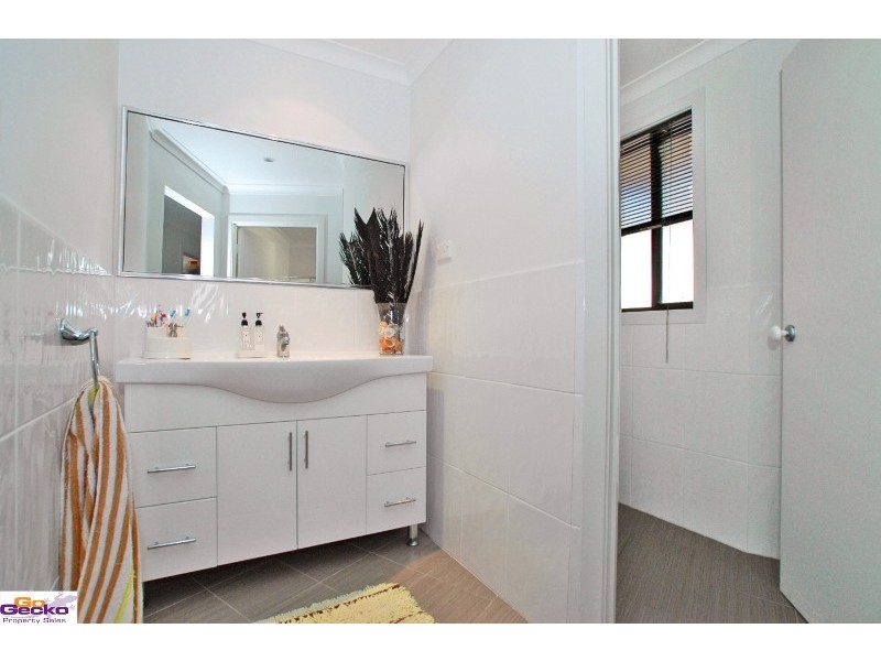 54 Carolyn Jackson Drive, Jerrabomberra NSW 2619