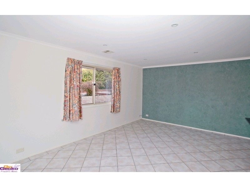 104 Barracks Flat Drive, Queanbeyan NSW 2620