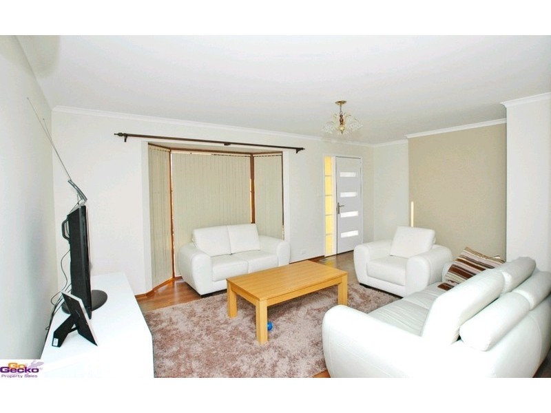 38 Pindari Crescent, Queanbeyan NSW 2620