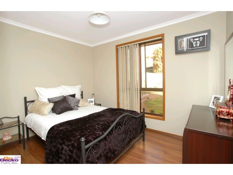 38 Pindari Crescent, Queanbeyan NSW 2620