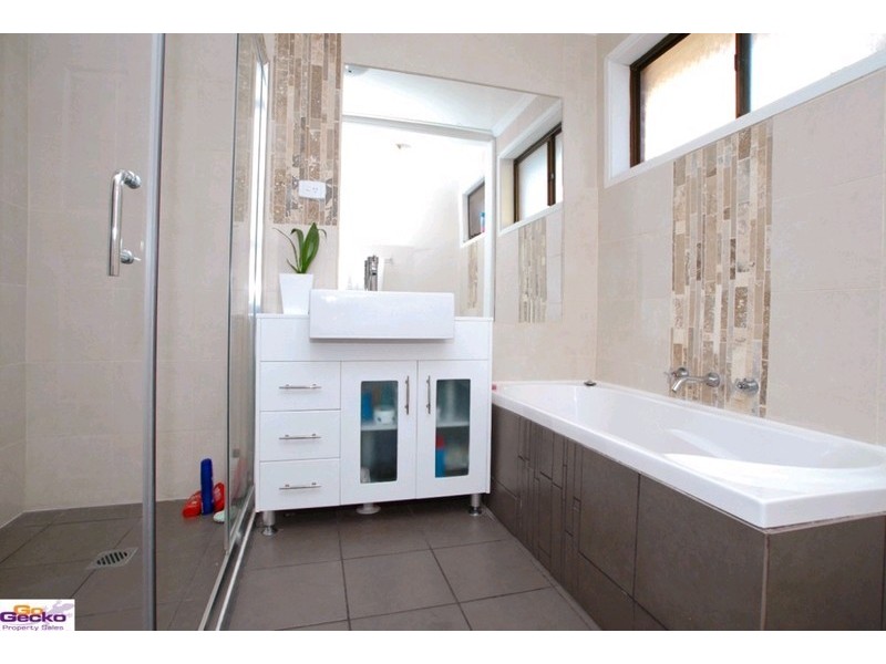 38 Pindari Crescent, Queanbeyan NSW 2620