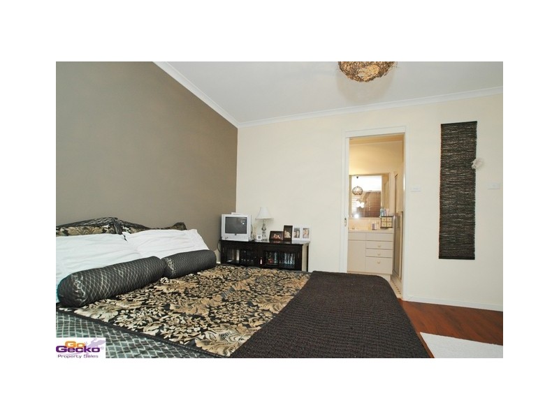 6 Patrick Brick Court, Queanbeyan NSW 2620