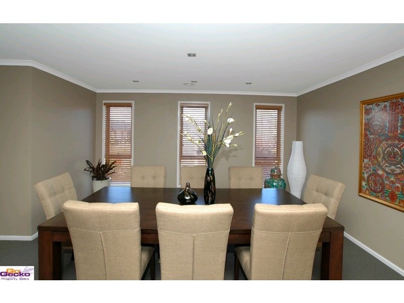 5/14 Pannamena Crescent, Jerrabomberra NSW 2619