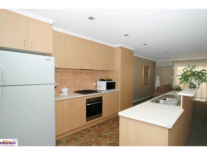5/14 Pannamena Crescent, Jerrabomberra NSW 2619