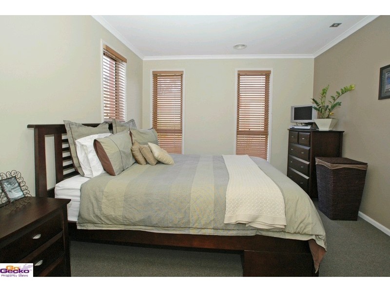 5/14 Pannamena Crescent, Jerrabomberra NSW 2619