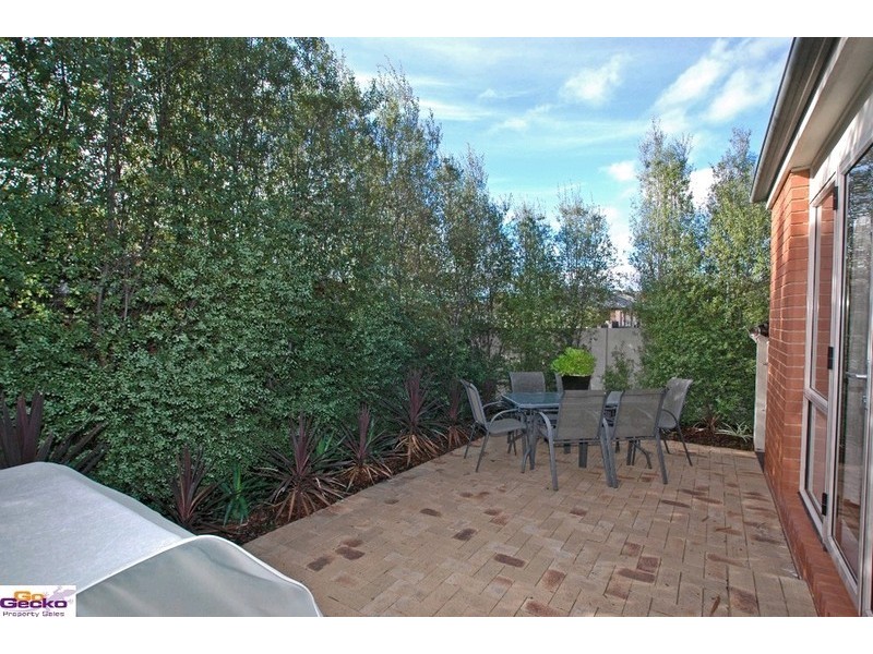 5/14 Pannamena Crescent, Jerrabomberra NSW 2619