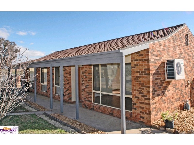 62 Hellmund Street, Queanbeyan NSW 2620
