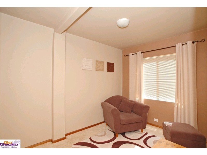 4/61 Donald Road, Queanbeyan NSW 2620