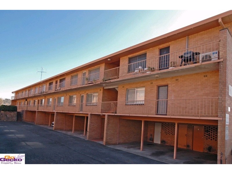 4/61 Donald Road, Queanbeyan NSW 2620