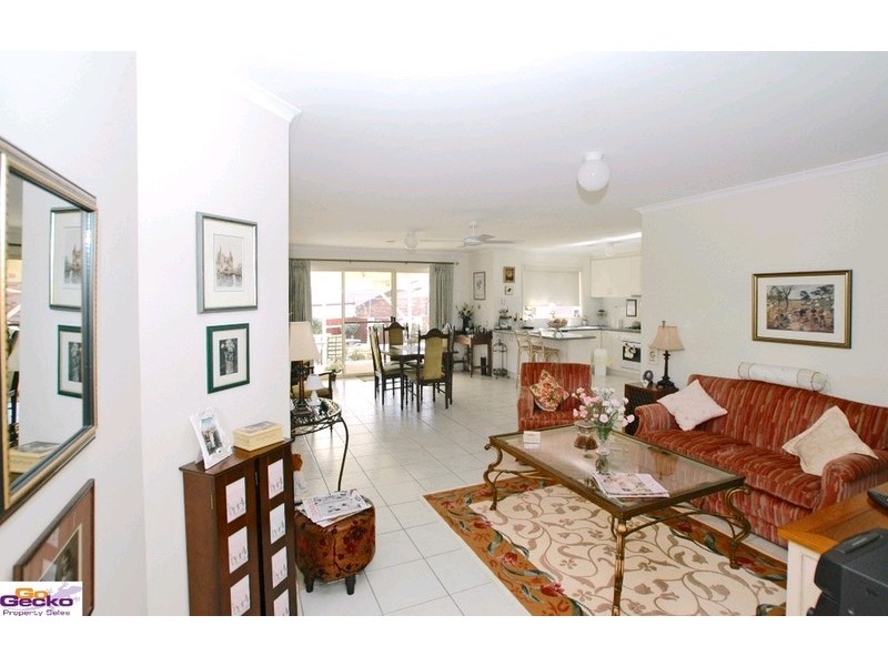 10/5 Weir Place, Queanbeyan NSW 2620