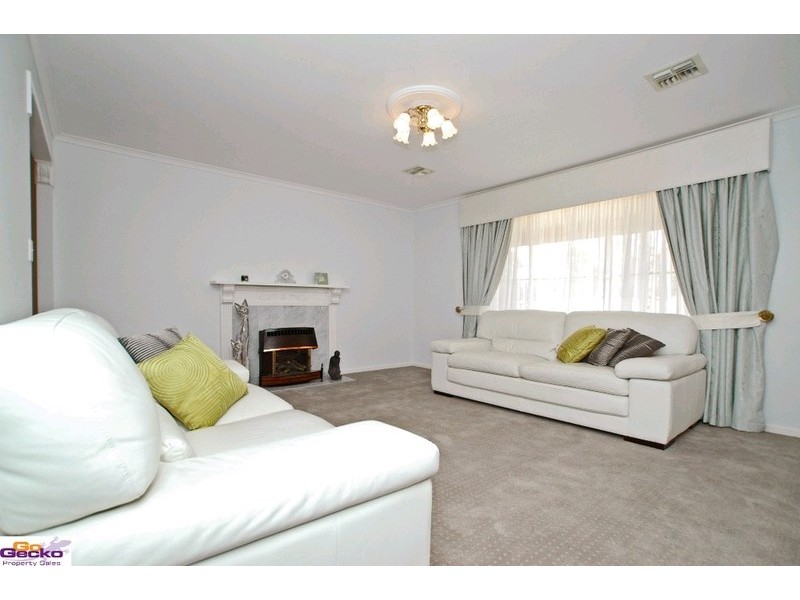 66 Brudunell Drive, Jerrabomberra NSW 2619