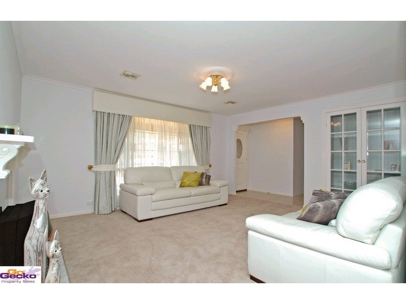 66 Brudunell Drive, Jerrabomberra NSW 2619