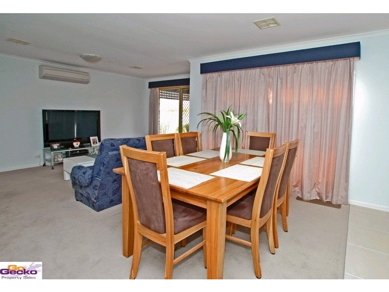 66 Brudunell Drive, Jerrabomberra NSW 2619