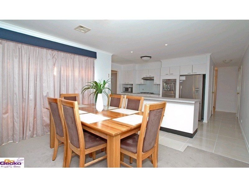 66 Brudunell Drive, Jerrabomberra NSW 2619