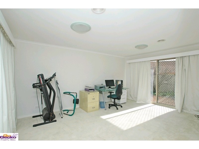 66 Brudunell Drive, Jerrabomberra NSW 2619