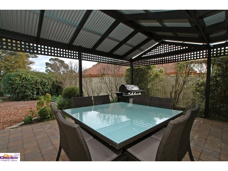 66 Brudunell Drive, Jerrabomberra NSW 2619