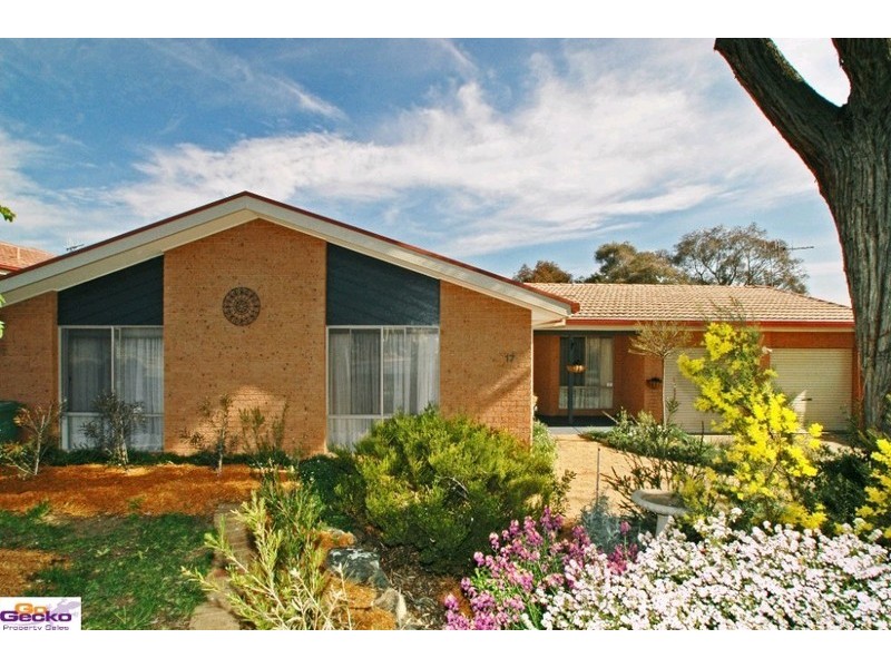 17 Winter Place, Jerrabomberra NSW 2619