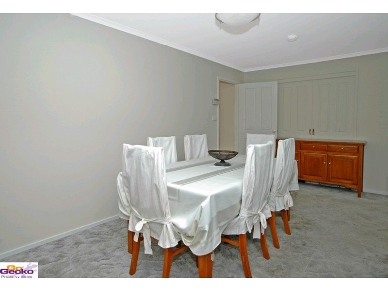 17 Winter Place, Jerrabomberra NSW 2619