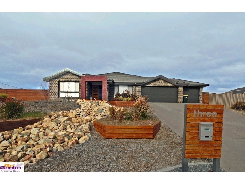3 McCusker Drive, Bungendore NSW 2621