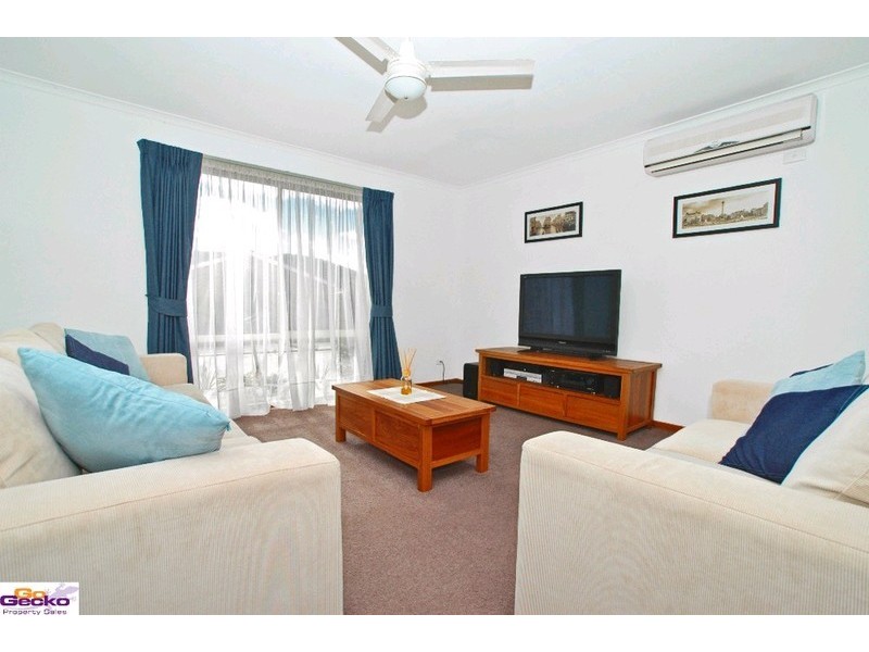 8/1 Torpy Place, Jerrabomberra NSW 2619