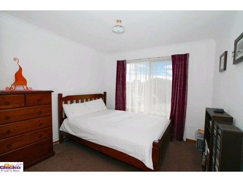 8/1 Torpy Place, Jerrabomberra NSW 2619