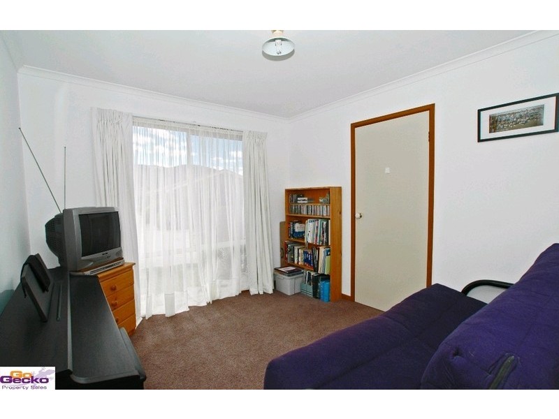 8/1 Torpy Place, Jerrabomberra NSW 2619
